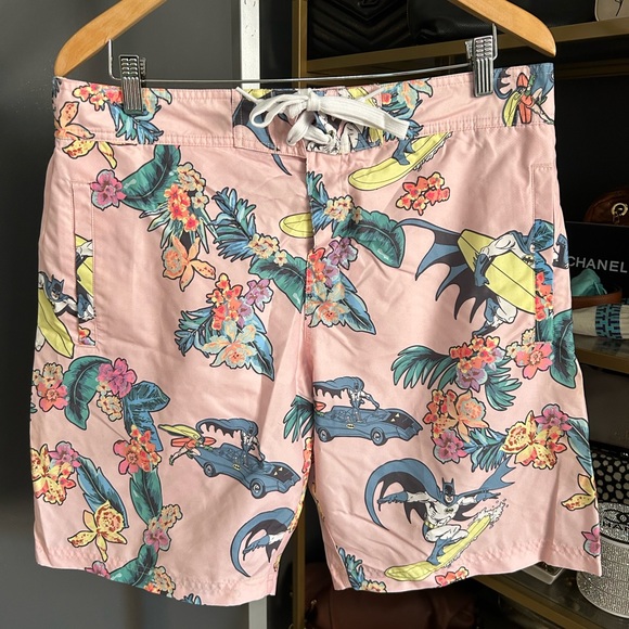 Batman Robin Pink Hawaiian Bathing Suit Shorts Swim Trunks Size L - Picture 3 of 7